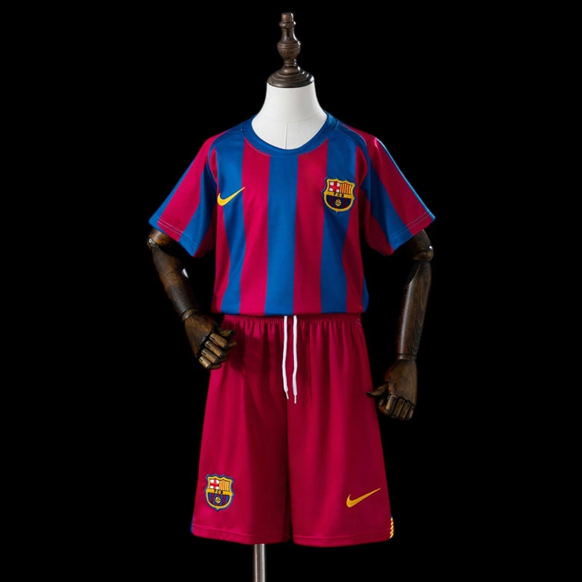 Barcelone Maillot Rétro 05/06 – Enfant