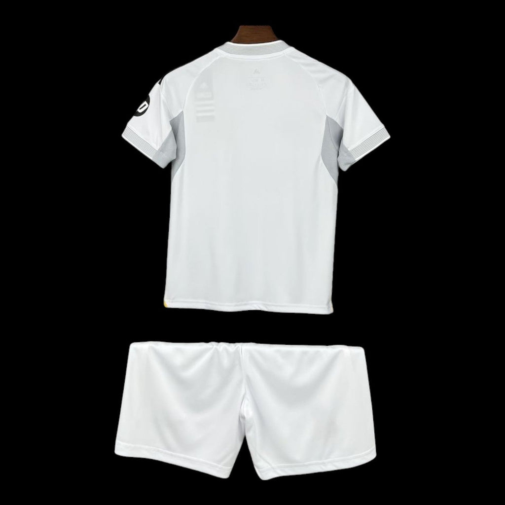 Real Madrid Maillot Domicile 25/26 – Enfant