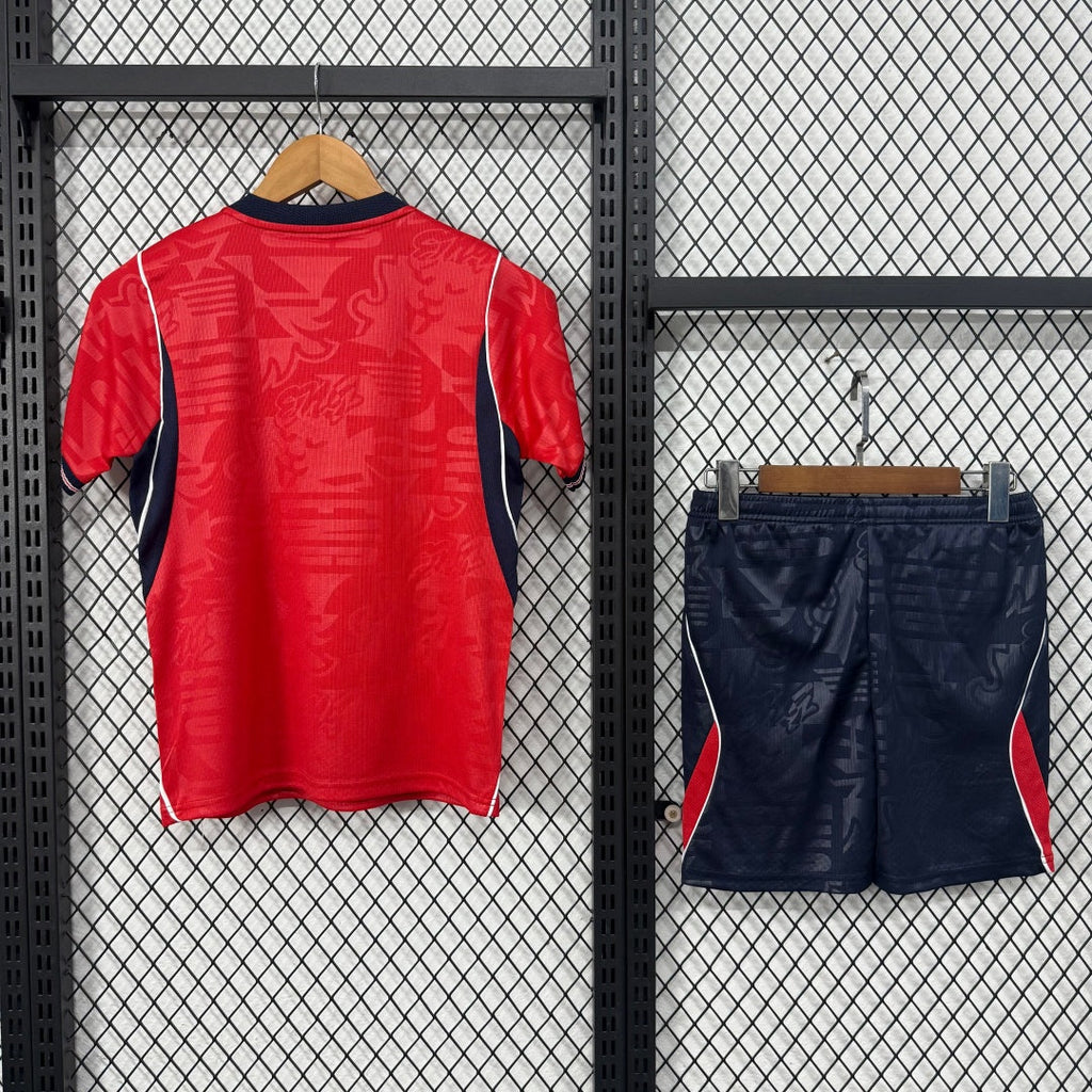 Angleterre Ensemble Enfant Extérieur CDM 26