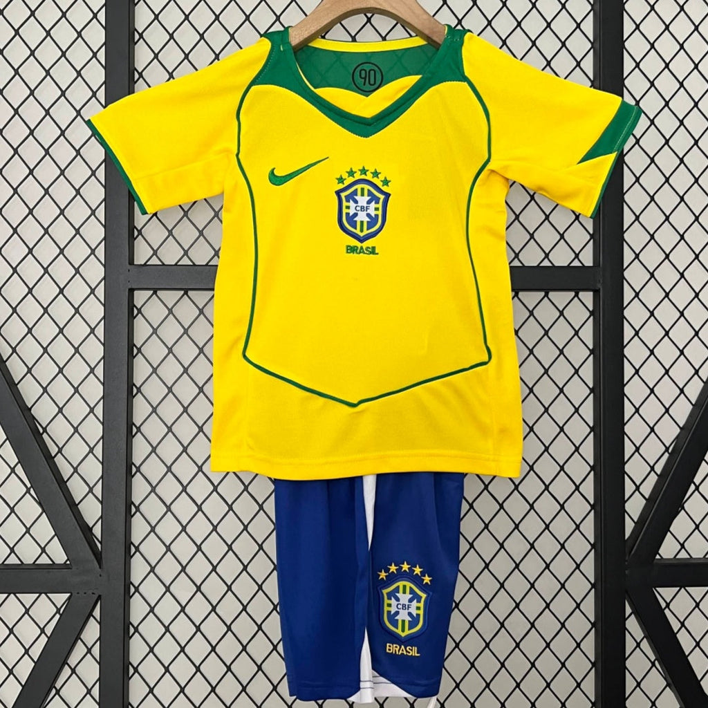 Brésil Ensemble Enfant Rétro 2004